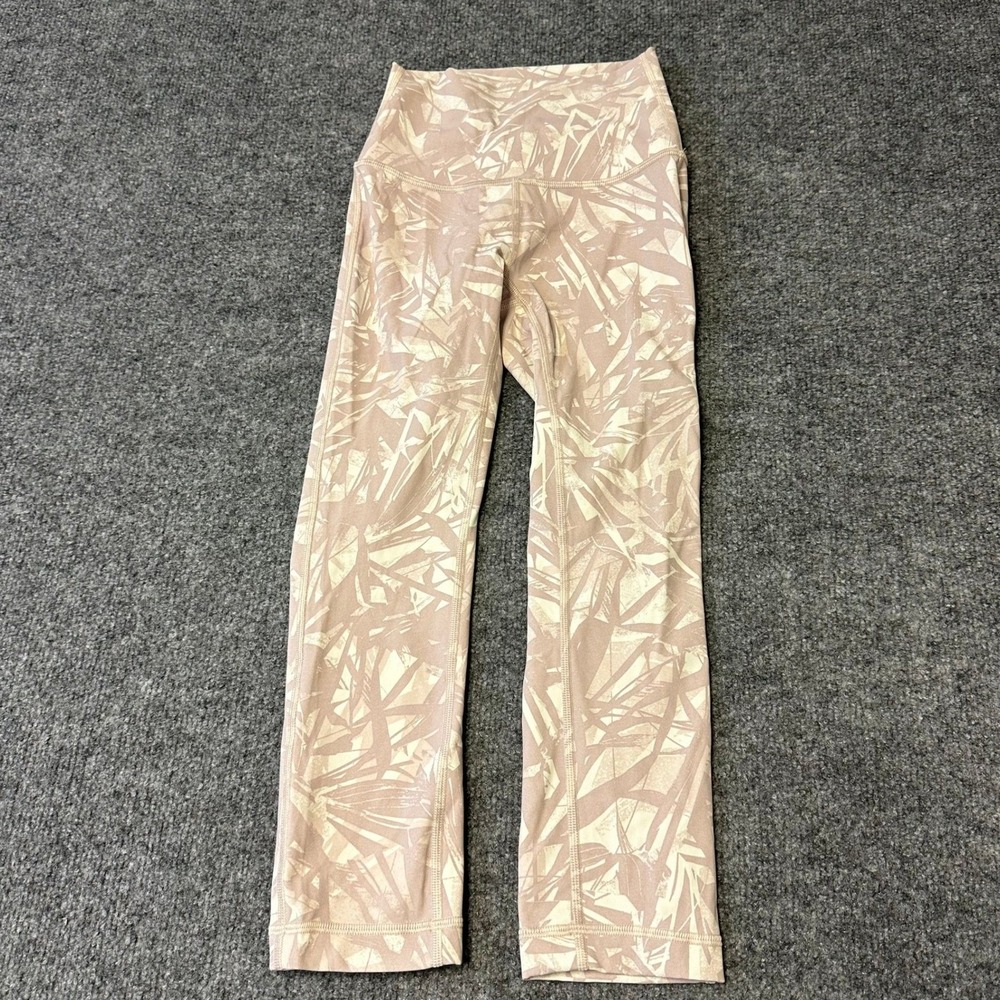 Lululemon Leggings Womens Size 0 Pink Abstract Palm Print High Rise Crop Pant